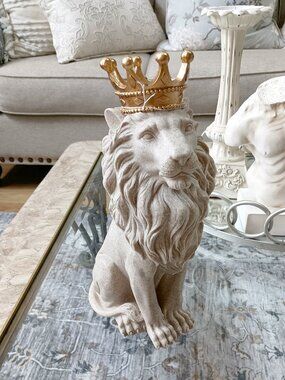 NEW! MAJESTIC GOLD CROWN FAUX STONE LION DECOR